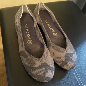 Size 7.5 Rothy’s The Flat